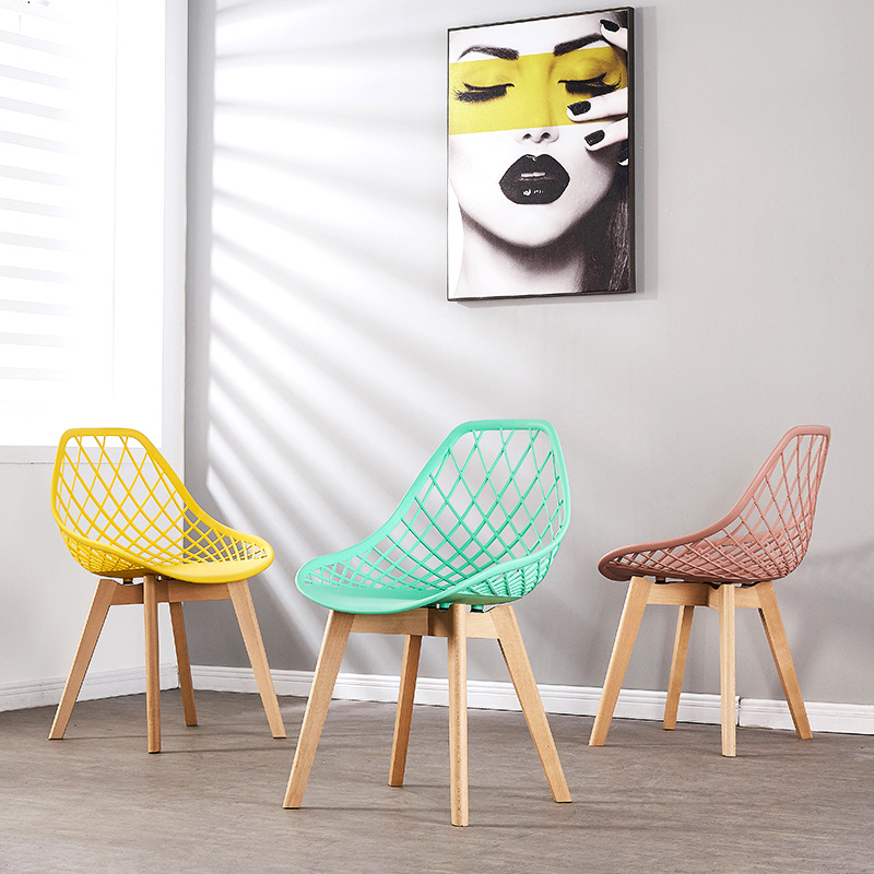 PP seat wood leg dining chair